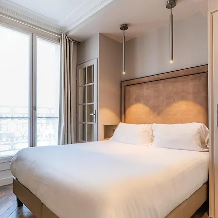 Saint-louis - Jardin Du Luxembourg מלון 3*