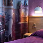 Saint-louis - Jardin Du Luxembourg Hotel 3*