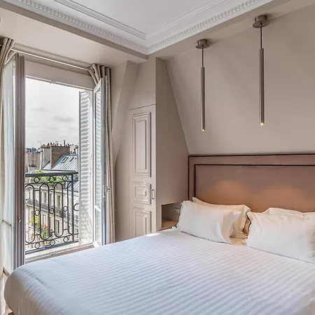 Hotel Perreyve - Jardin Du Luxembourg 3*