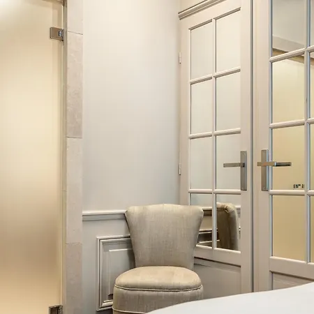 Saint-louis - Jardin Du Luxembourg 3*