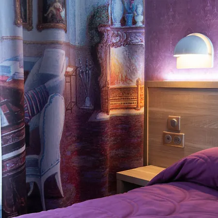 Saint-louis - Jardin Du Luxembourg Hotel 3*