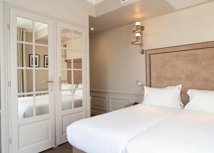 Saint-louis - Jardin Du Luxembourg Hotel