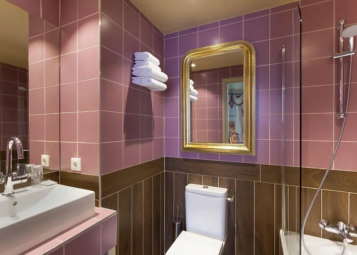 Saint-louis - Jardin Du Luxembourg 3*