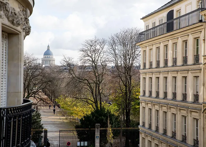 Saint-louis - Jardin Du Luxembourg 3*